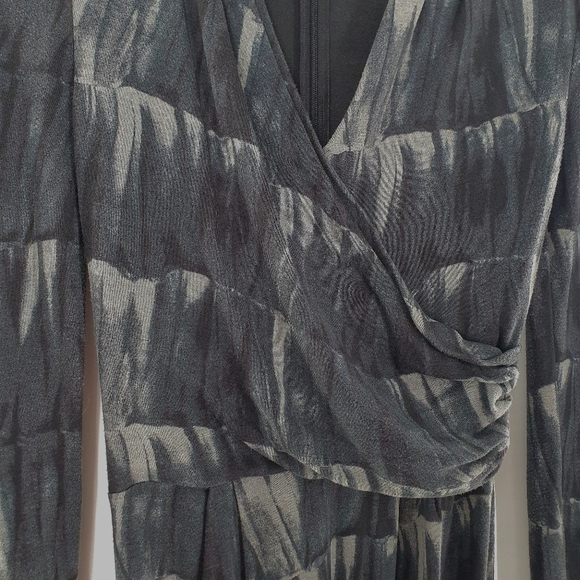 Armani Collezioni Long Sleeve Black and Gray Geometric Dress - Picture 5 of 5